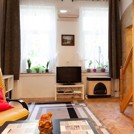 Happy Turtle Apartments Budapeste Exterior foto