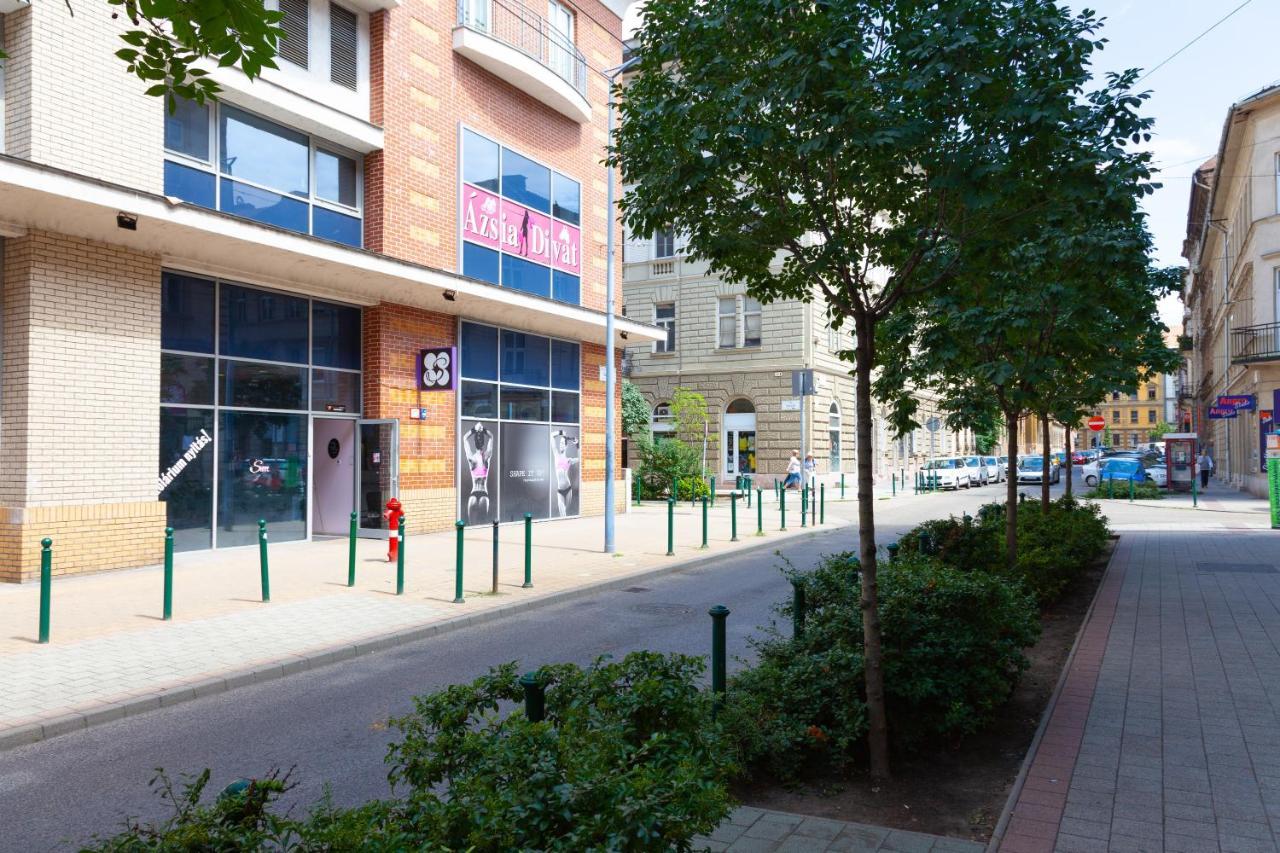 Happy Turtle Apartments Budapeste Exterior foto